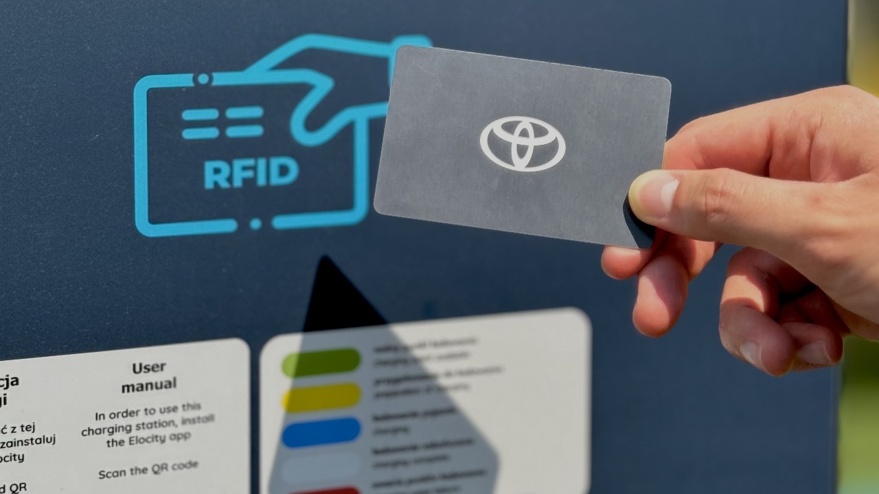 nabíjecí (RFID) kartu